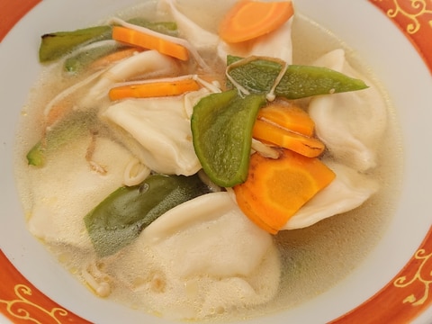 水餃子たっぷり⭐中華スープ